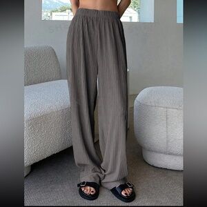 Comfy grey pants :)